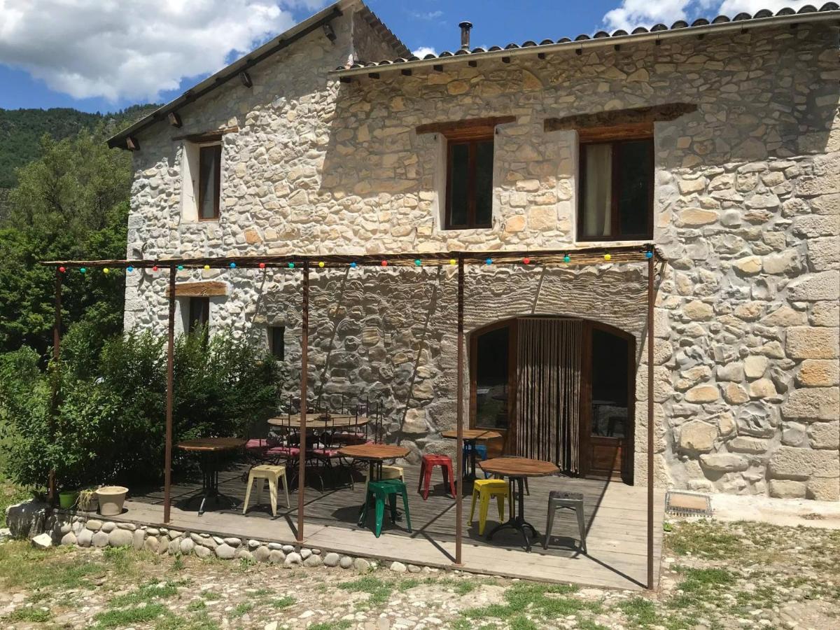 Gite D'Etape Bastide Petra Castellana Verdon กาสเตลลาน ภายนอก รูปภาพ
