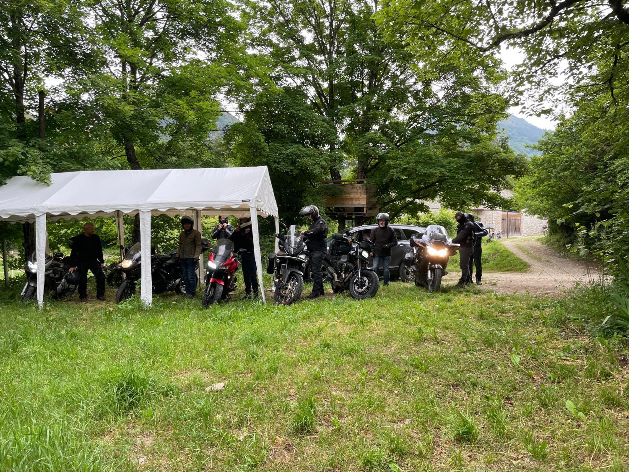 Gite D'Etape Bastide Petra Castellana Verdon กาสเตลลาน ภายนอก รูปภาพ