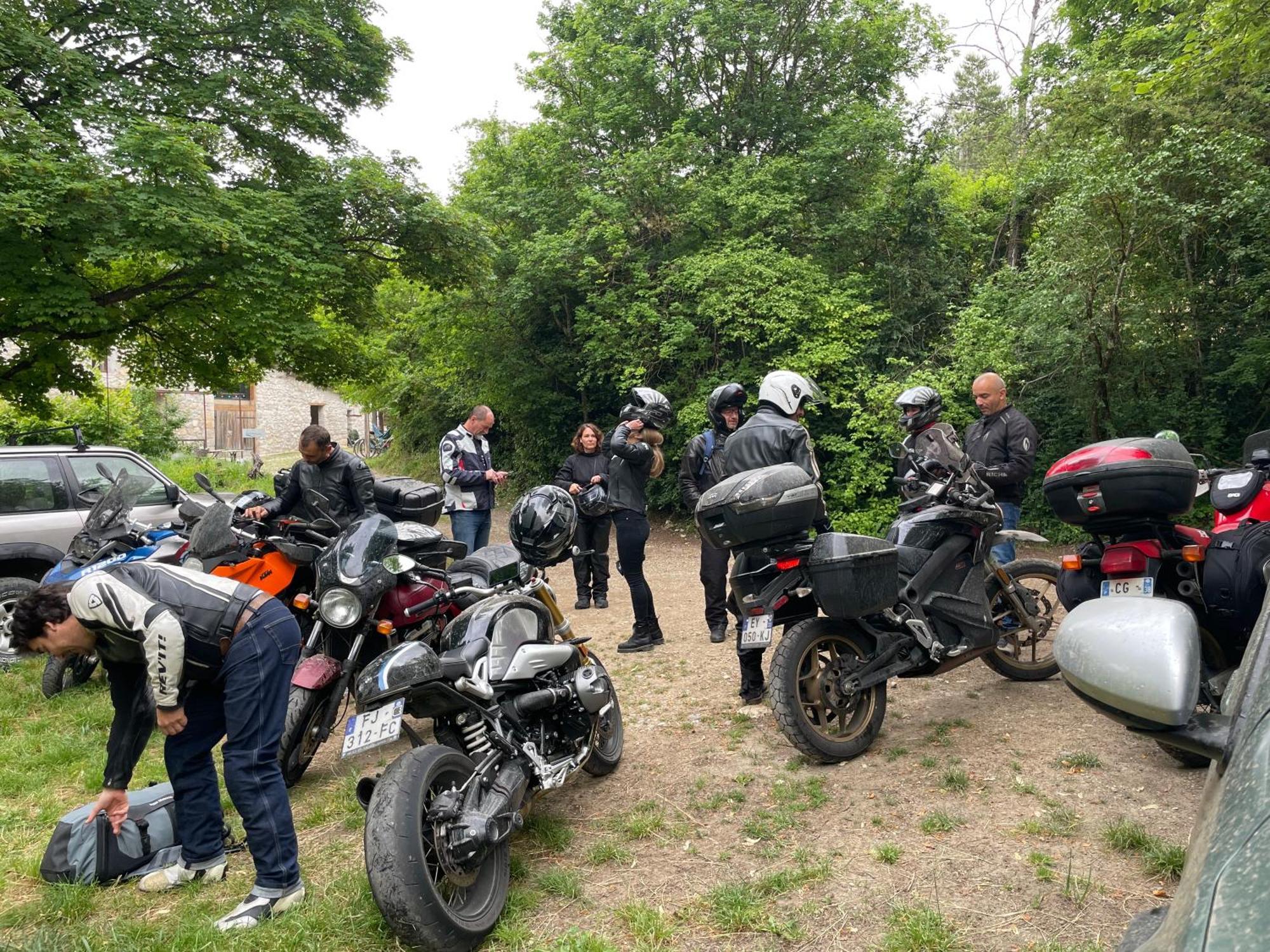 Gite D'Etape Bastide Petra Castellana Verdon กาสเตลลาน ภายนอก รูปภาพ